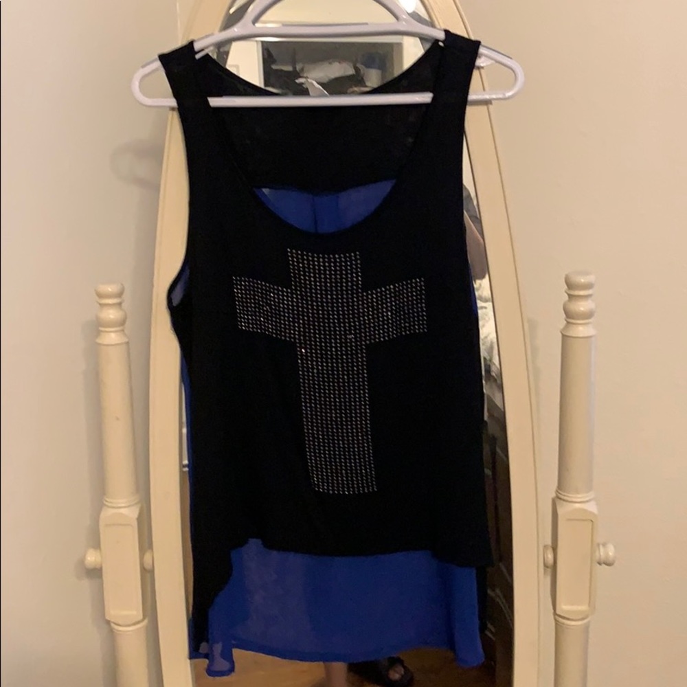 Cross Design top